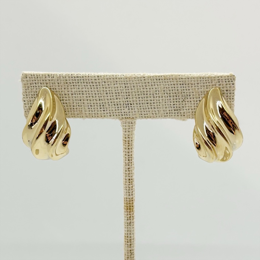 14k yellow gold Puffy Swirl Drop Earrings. Vintage